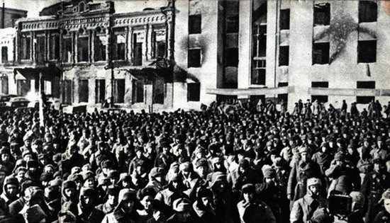 Митинг в честь победы. Выступает Никита Сергеевич Хрущев Митинг в честь победы. Выступает Никита Сергеевич Хрущев